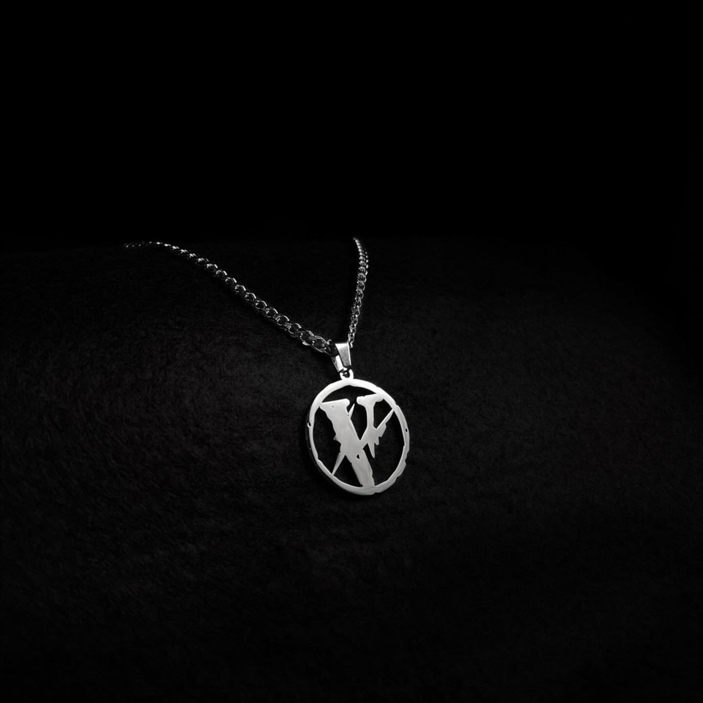 Neck pendant «VLONE»