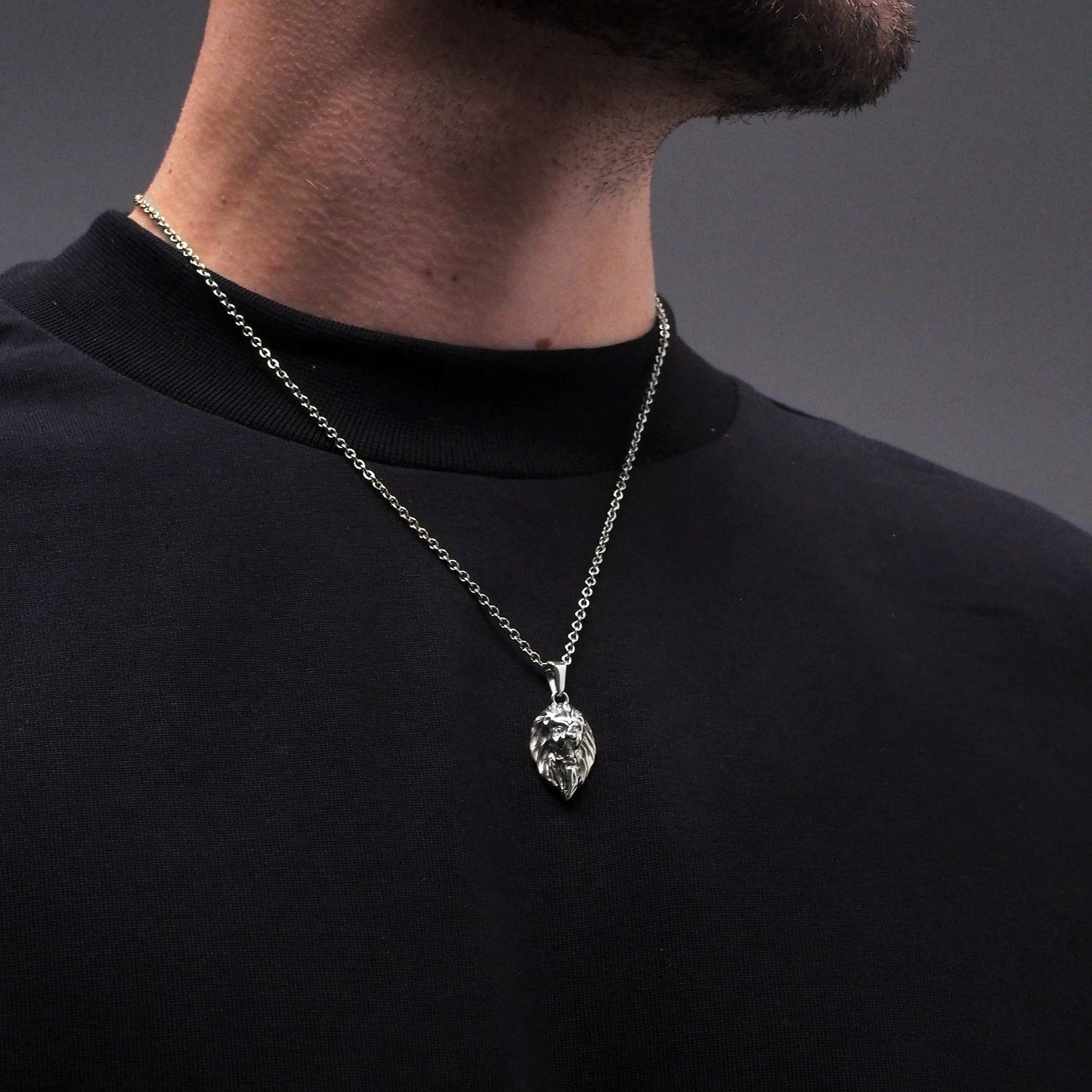 Neck pendant «ASLAN»