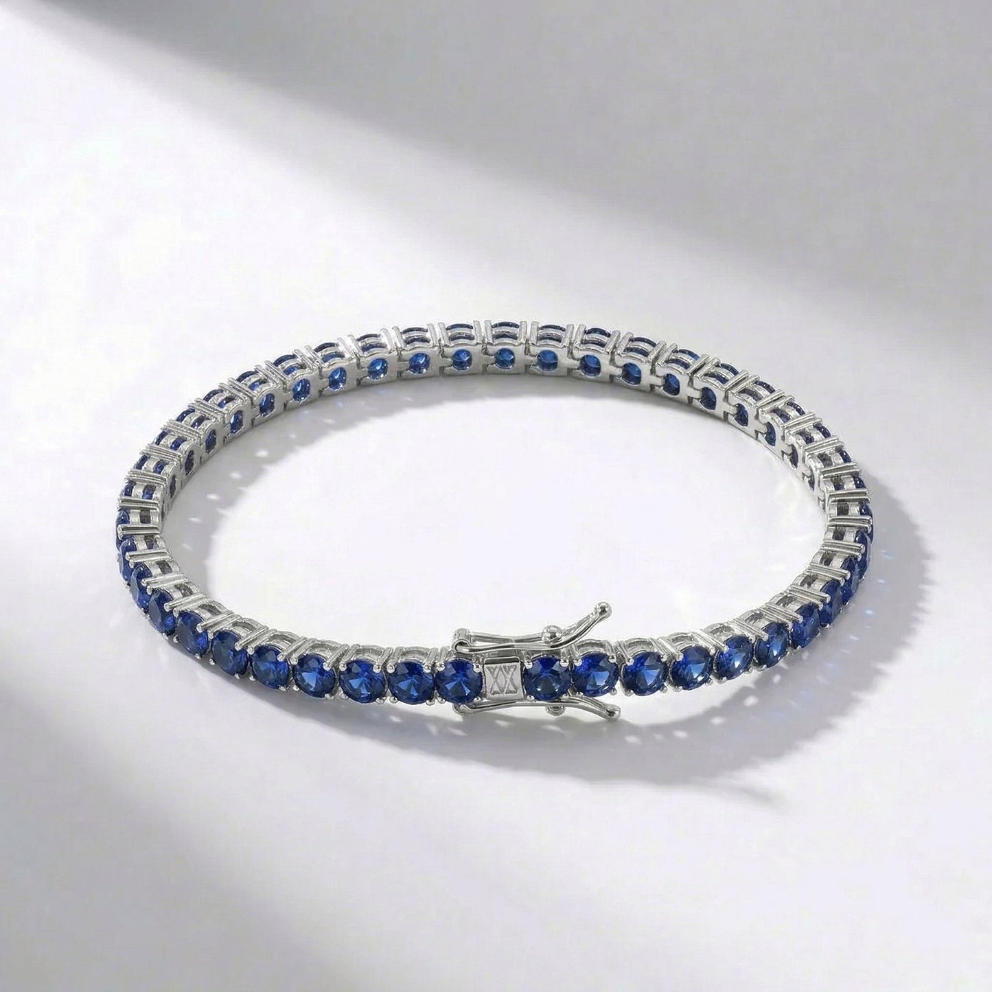 Hand bracelet «TENIS»