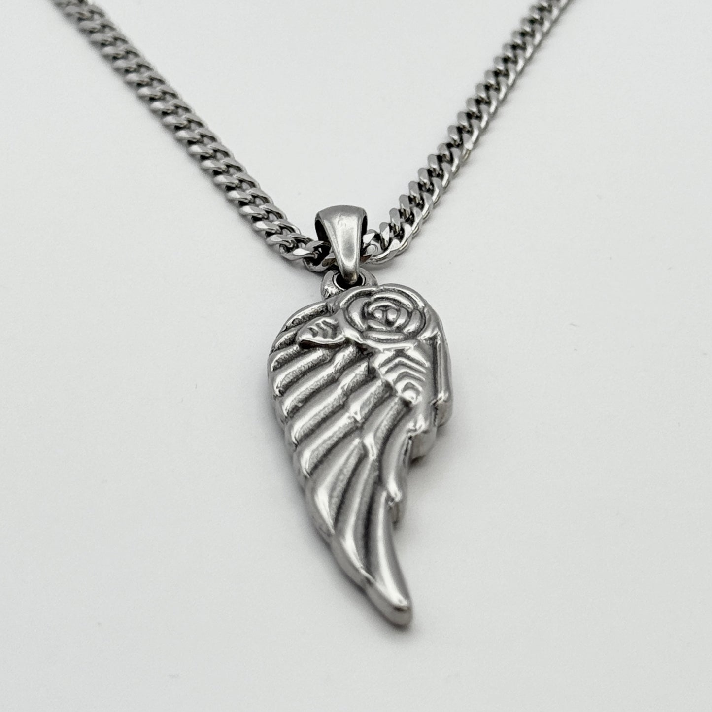 Neck pendant «SERAPH»