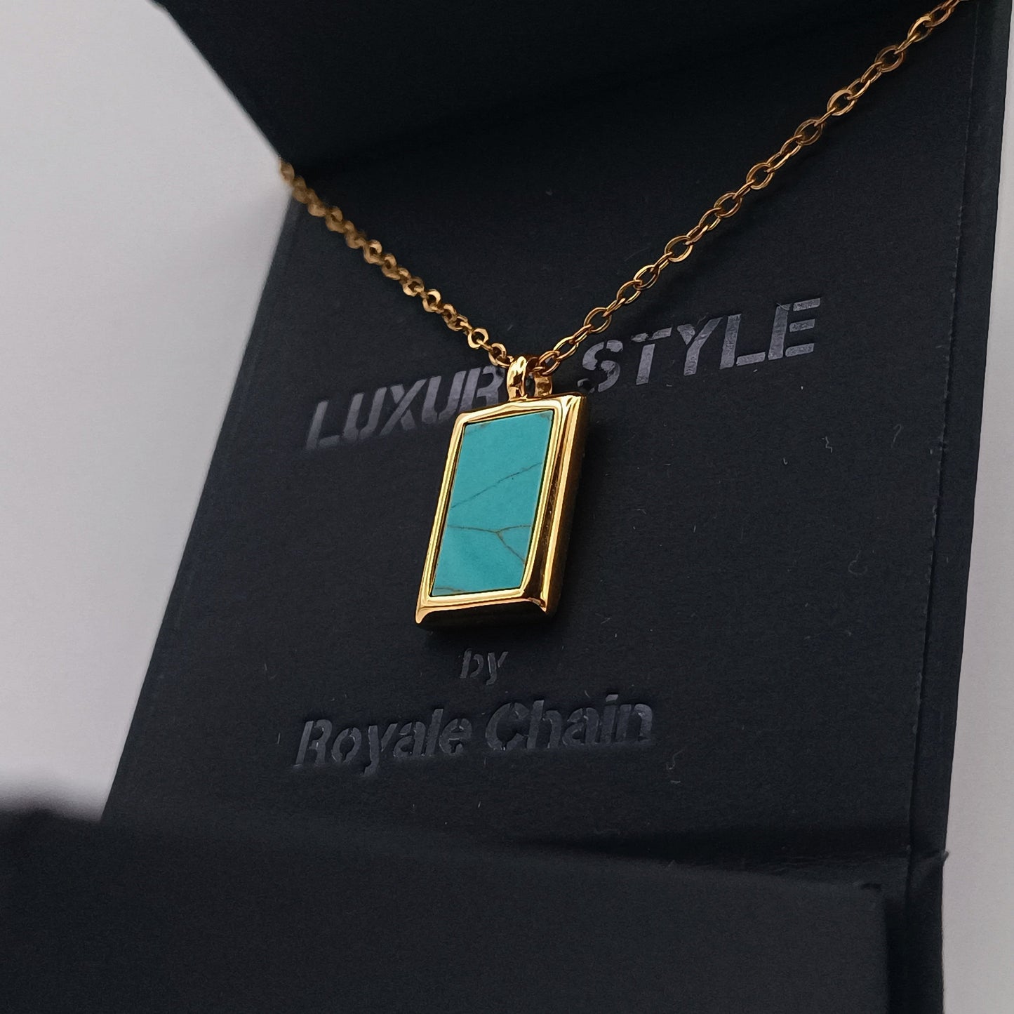 Neck pendant «LAGOON»