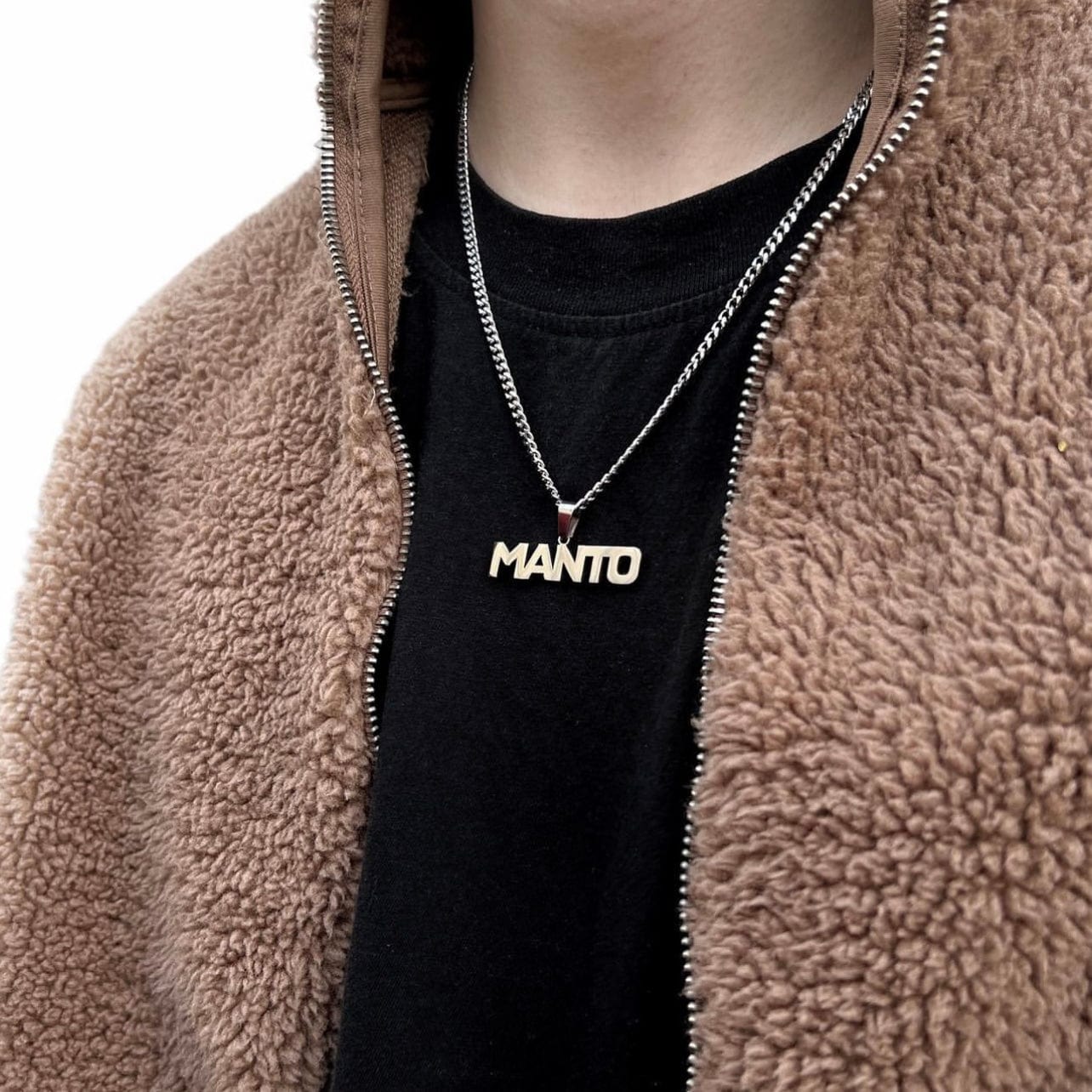 Neck pendant «MANTO»