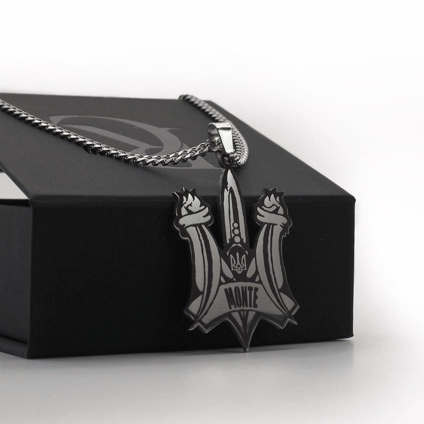 Neck pendant «MONTE»