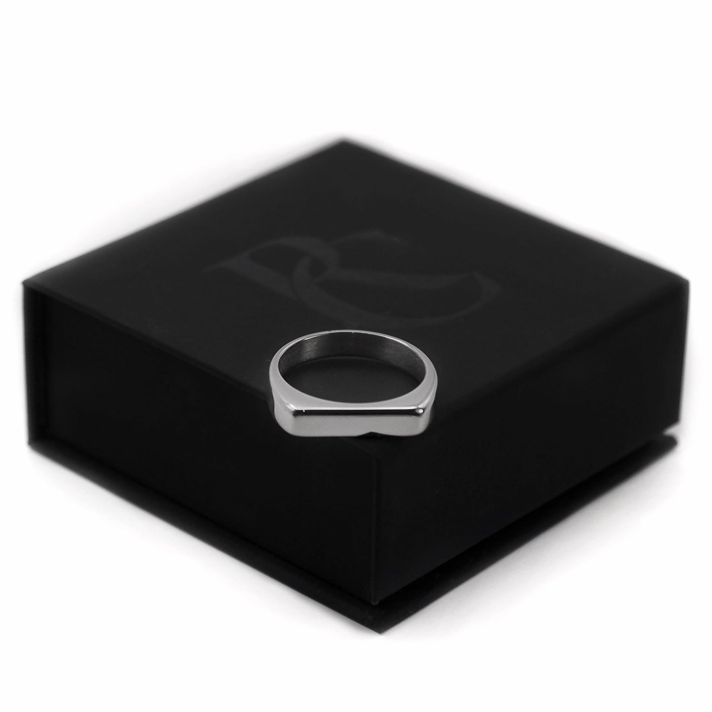 Ring «OBSIDIAN EDGE»