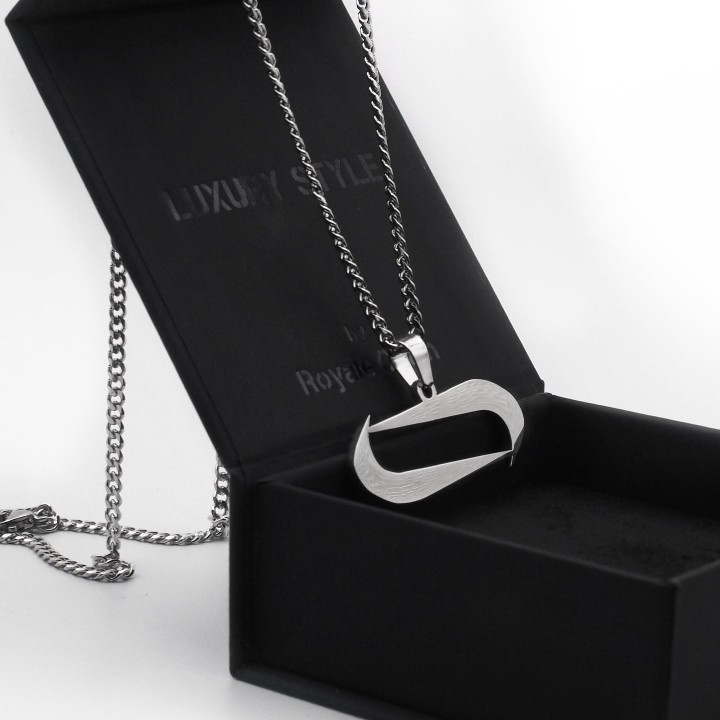 Neck pendant «OPIUM»