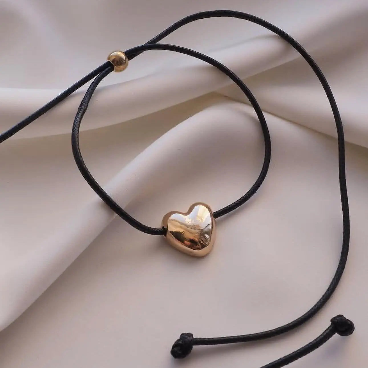 Neck pendant «VETO»