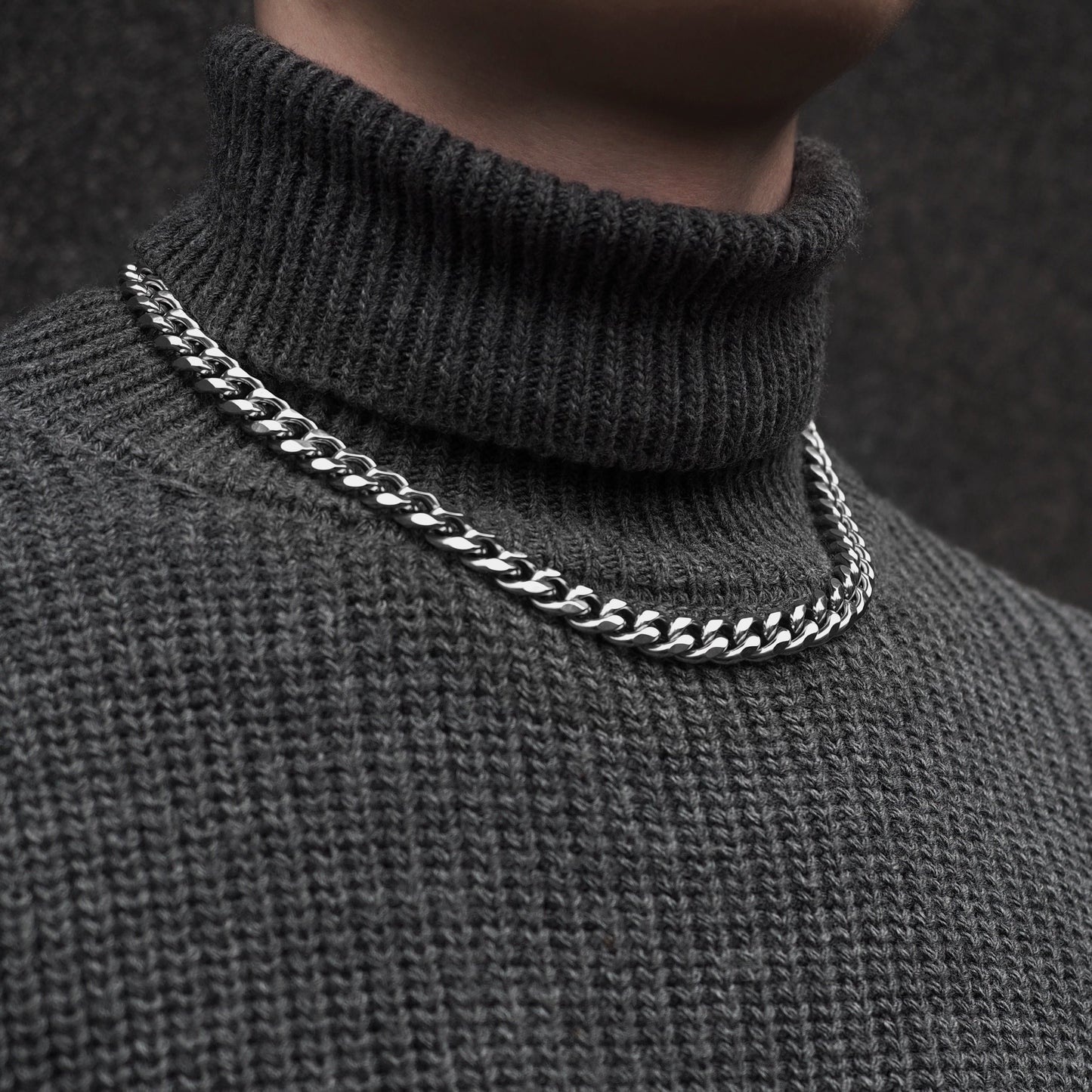 Chain «MASSIVE»