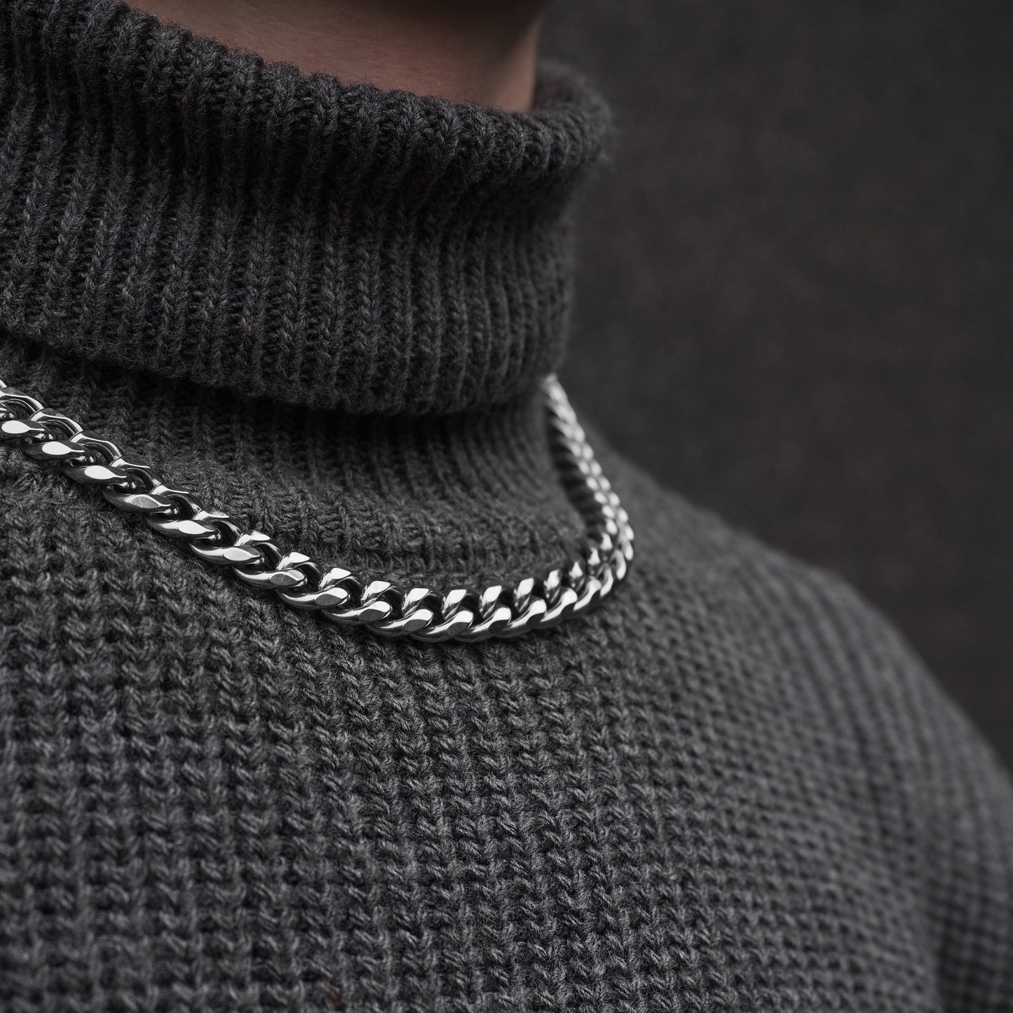 Chain «MASSIVE»
