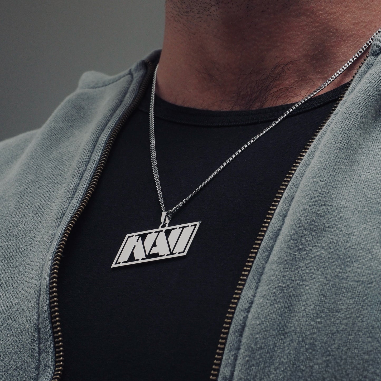 Neck pendant «NAVI»