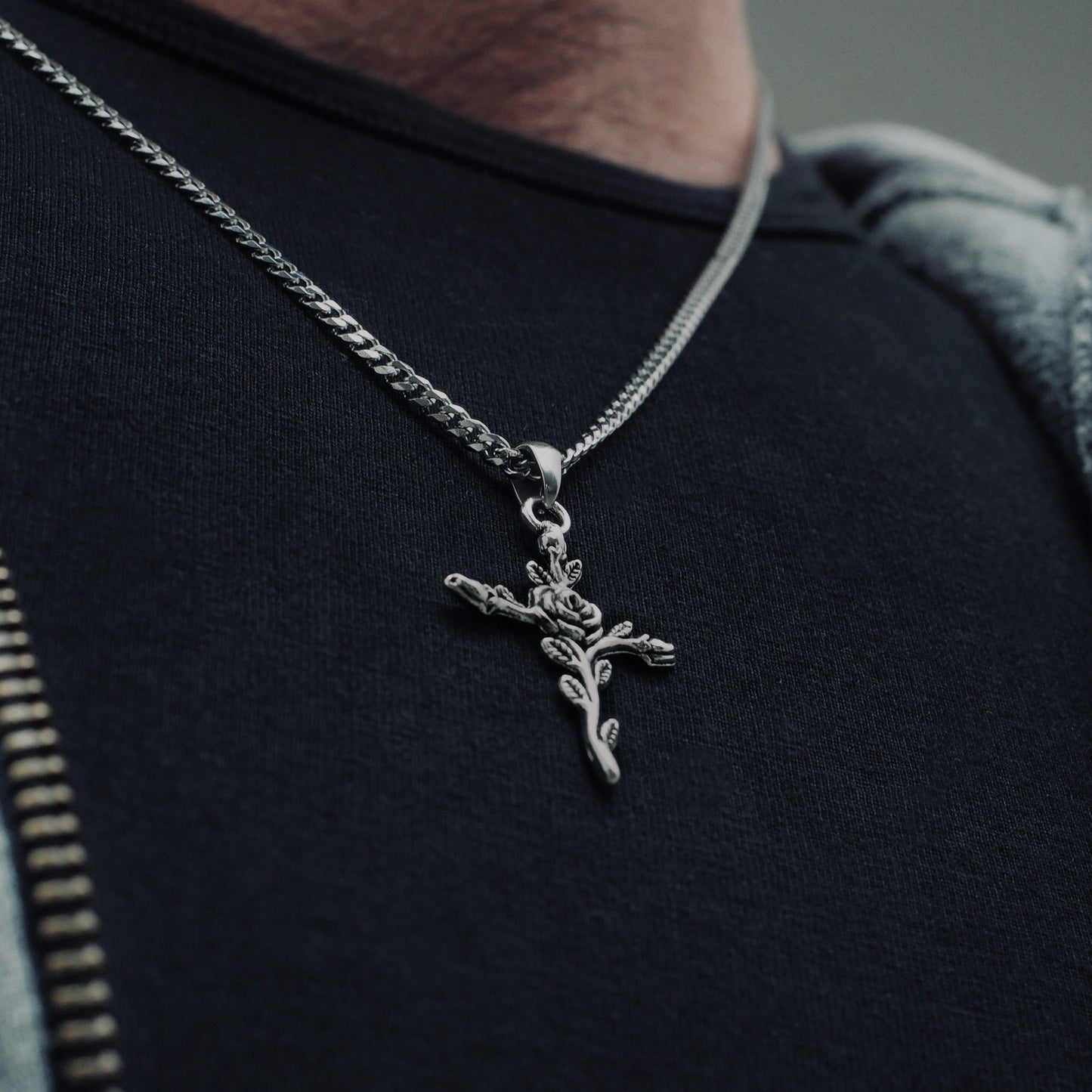 Neck pendant «CROSS»