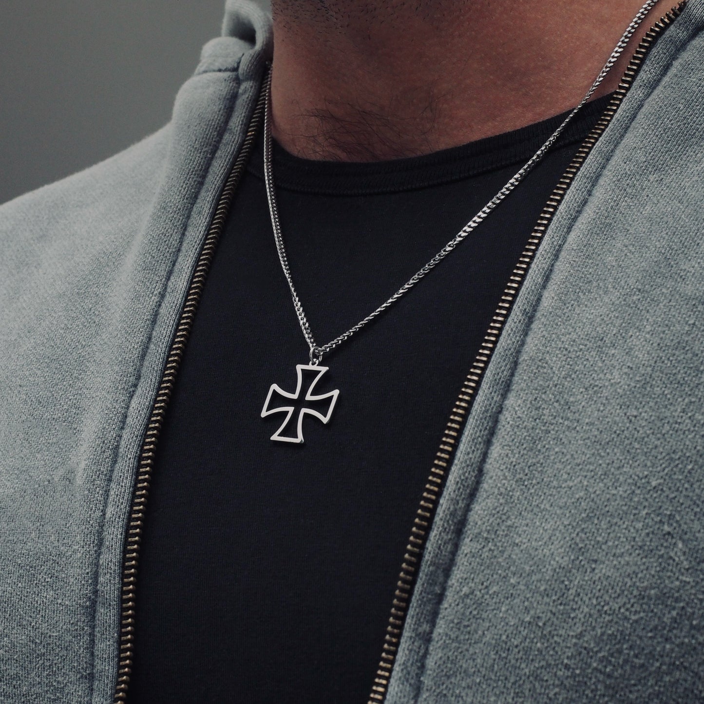 Neck pendant «HONOR CROSS»