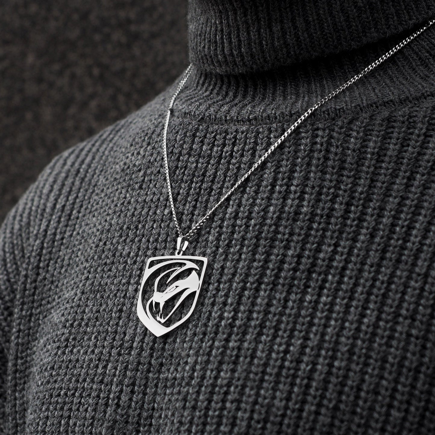 Neck pendant «VIPER»