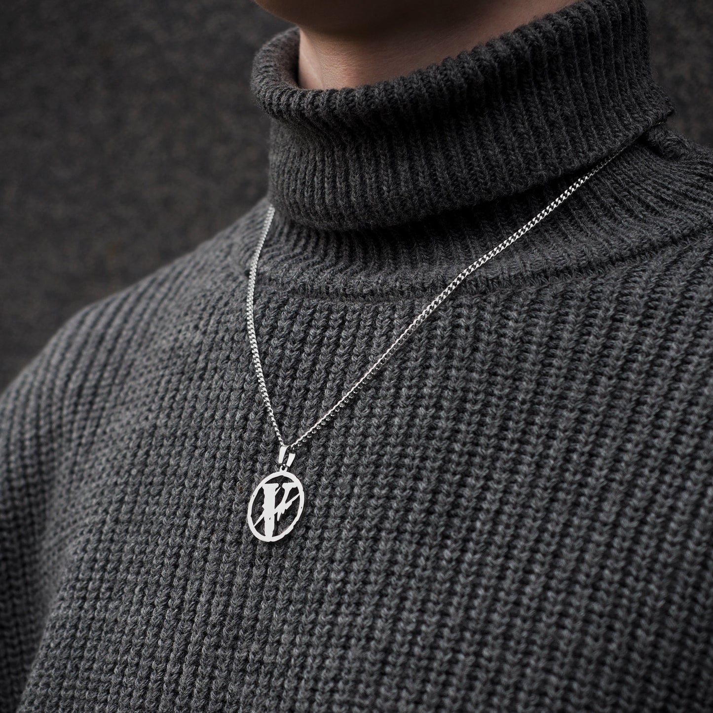 Neck pendant «VLONE»