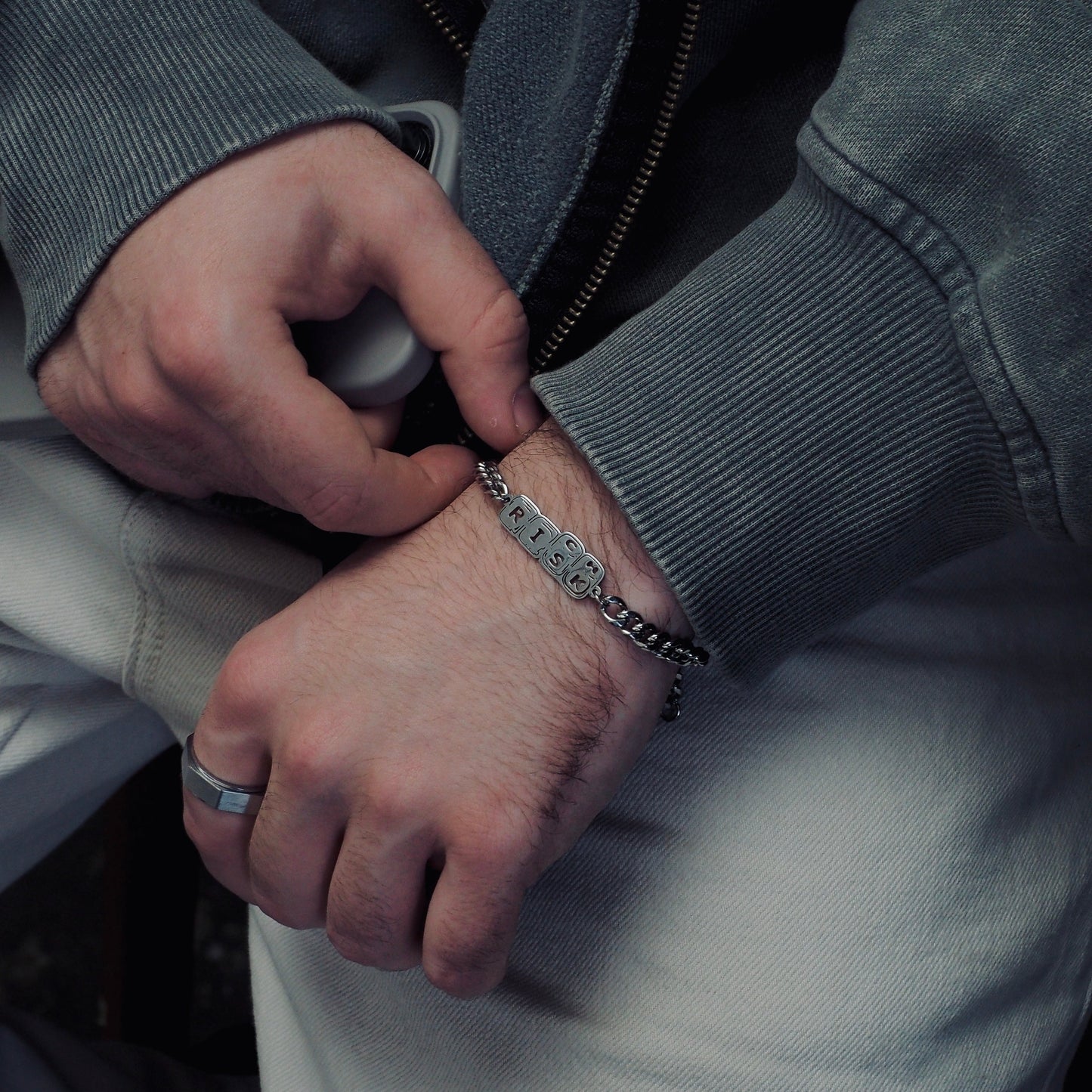 Hand bracelet «RISK & RICH»