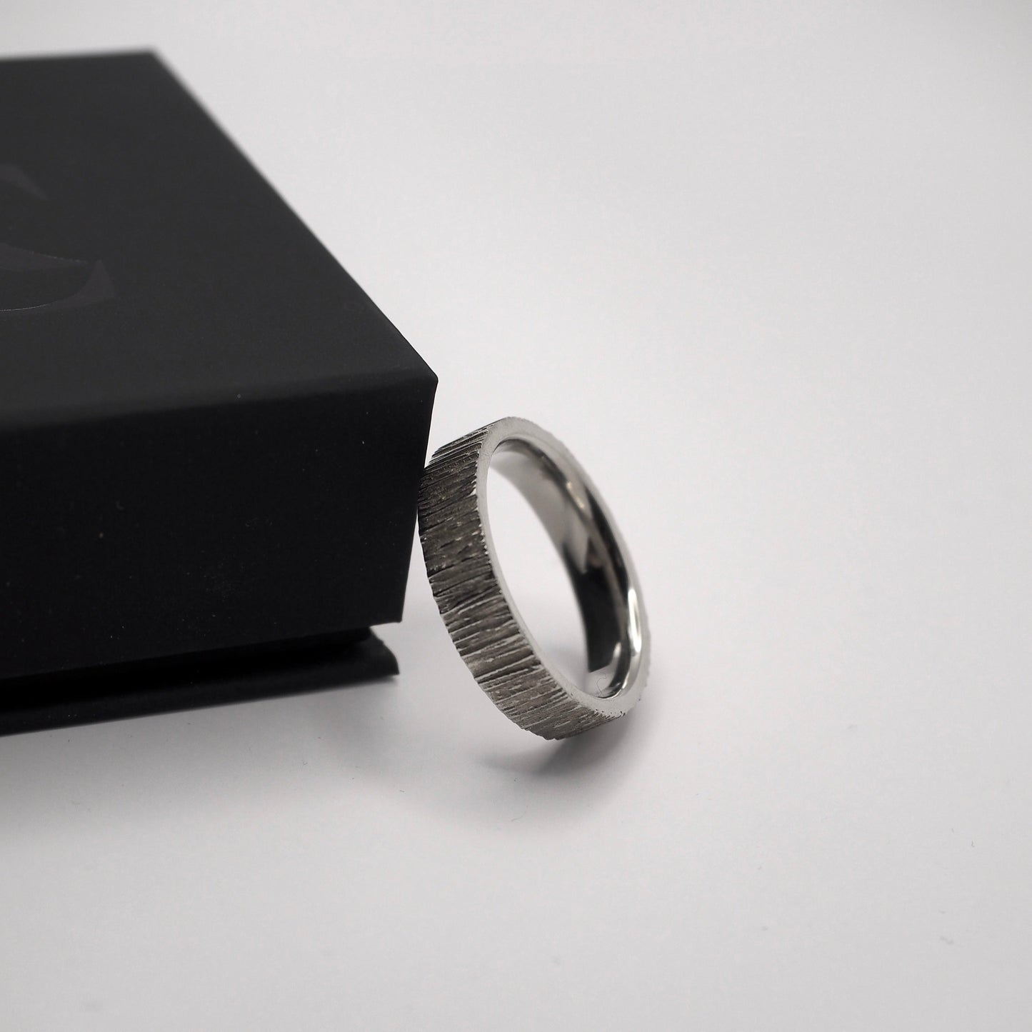 Ring «DIVIDE»