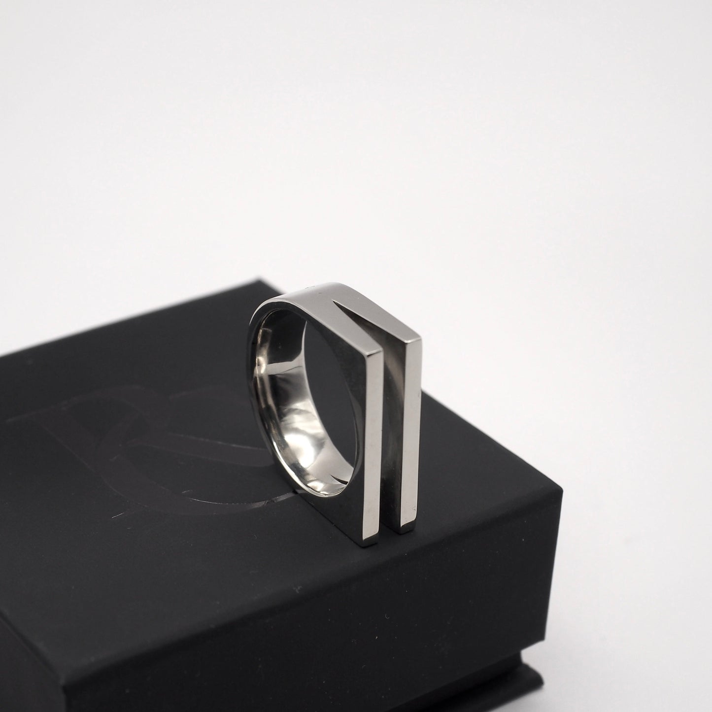 Ring «AETHER»