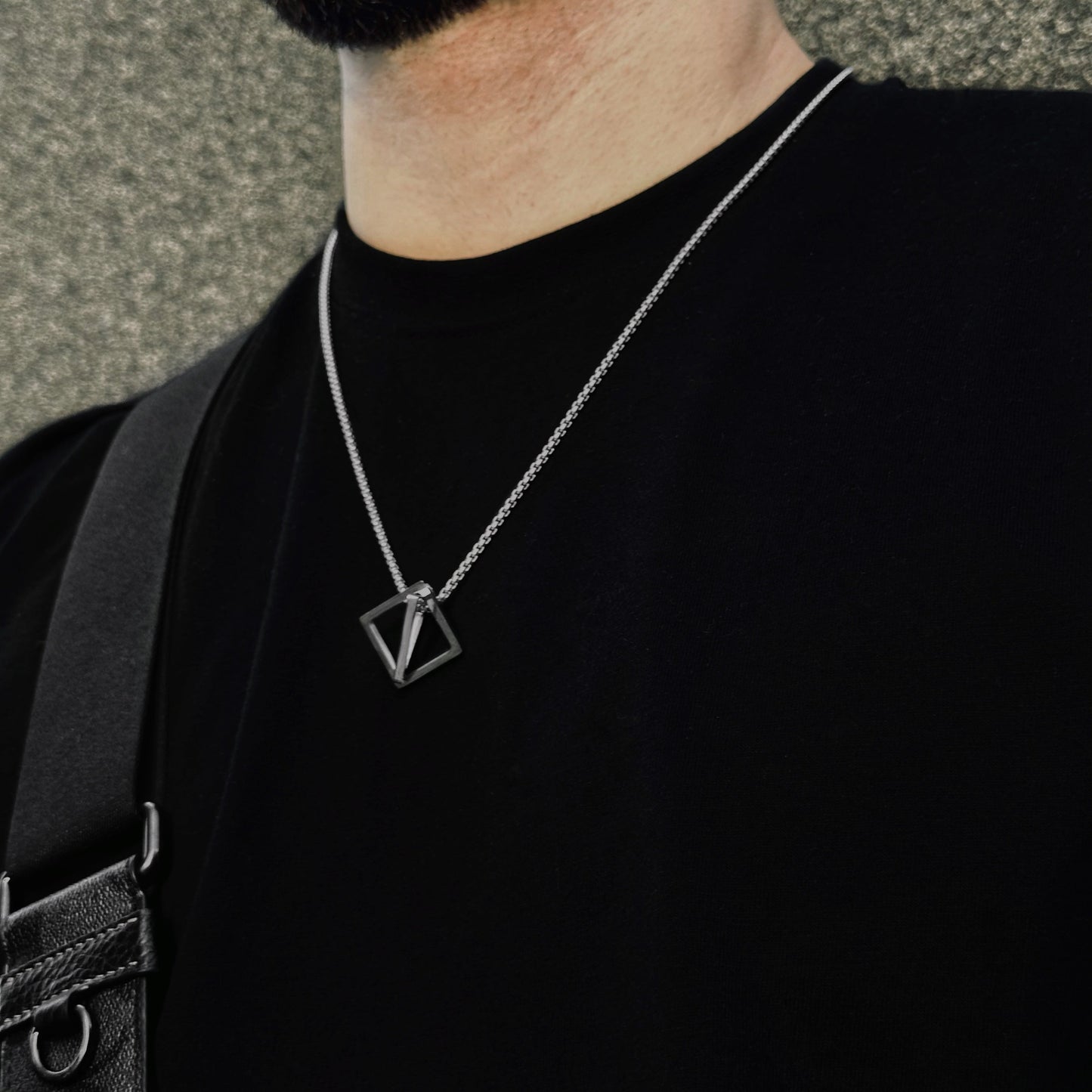 Підвіска на шию «TRIGON»