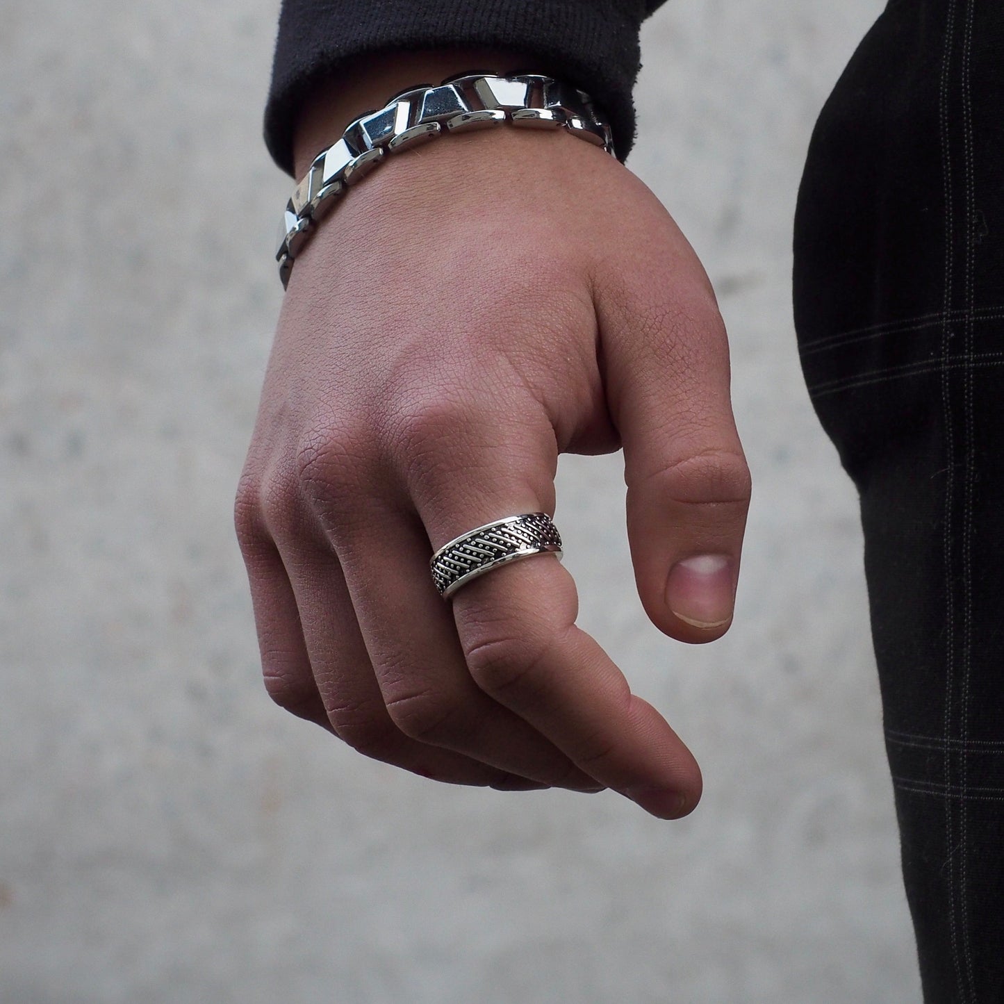 Ring «MESH»