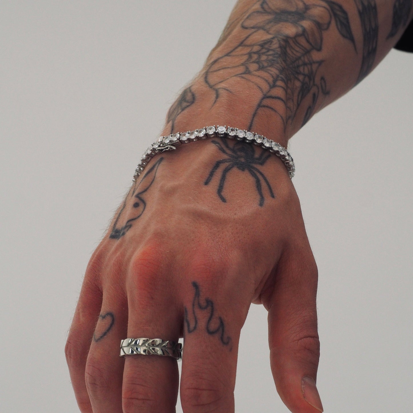 Hand bracelet «TENIS»