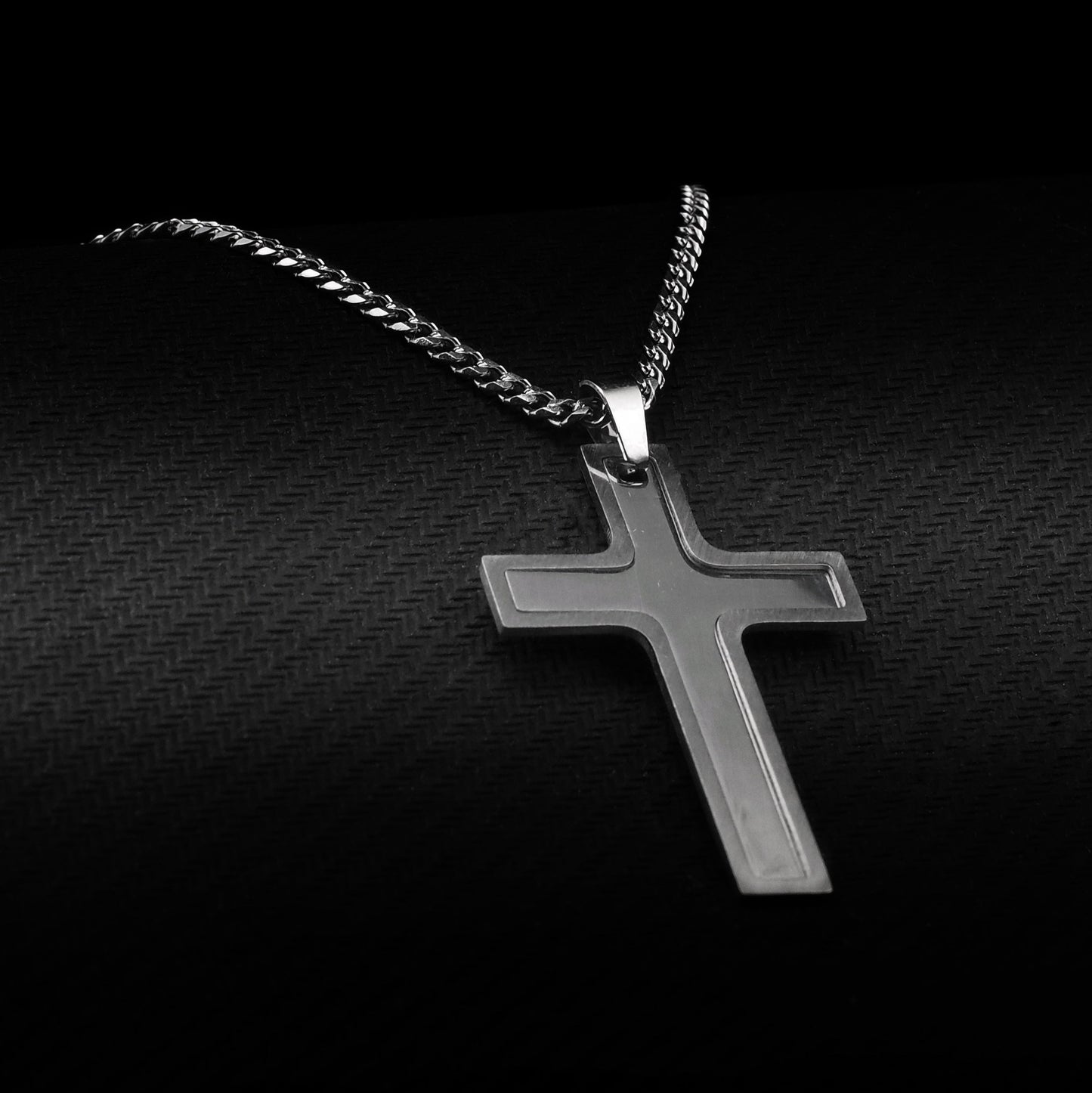 Neck pendant «CROSS»