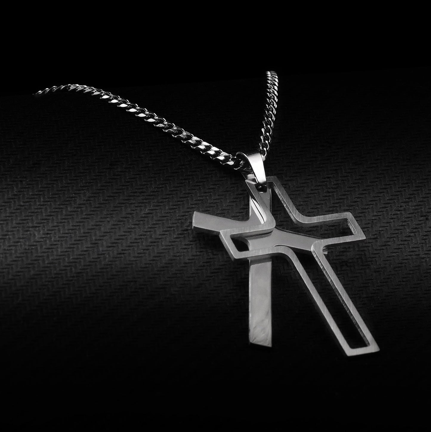 Neck pendant «CROSS»