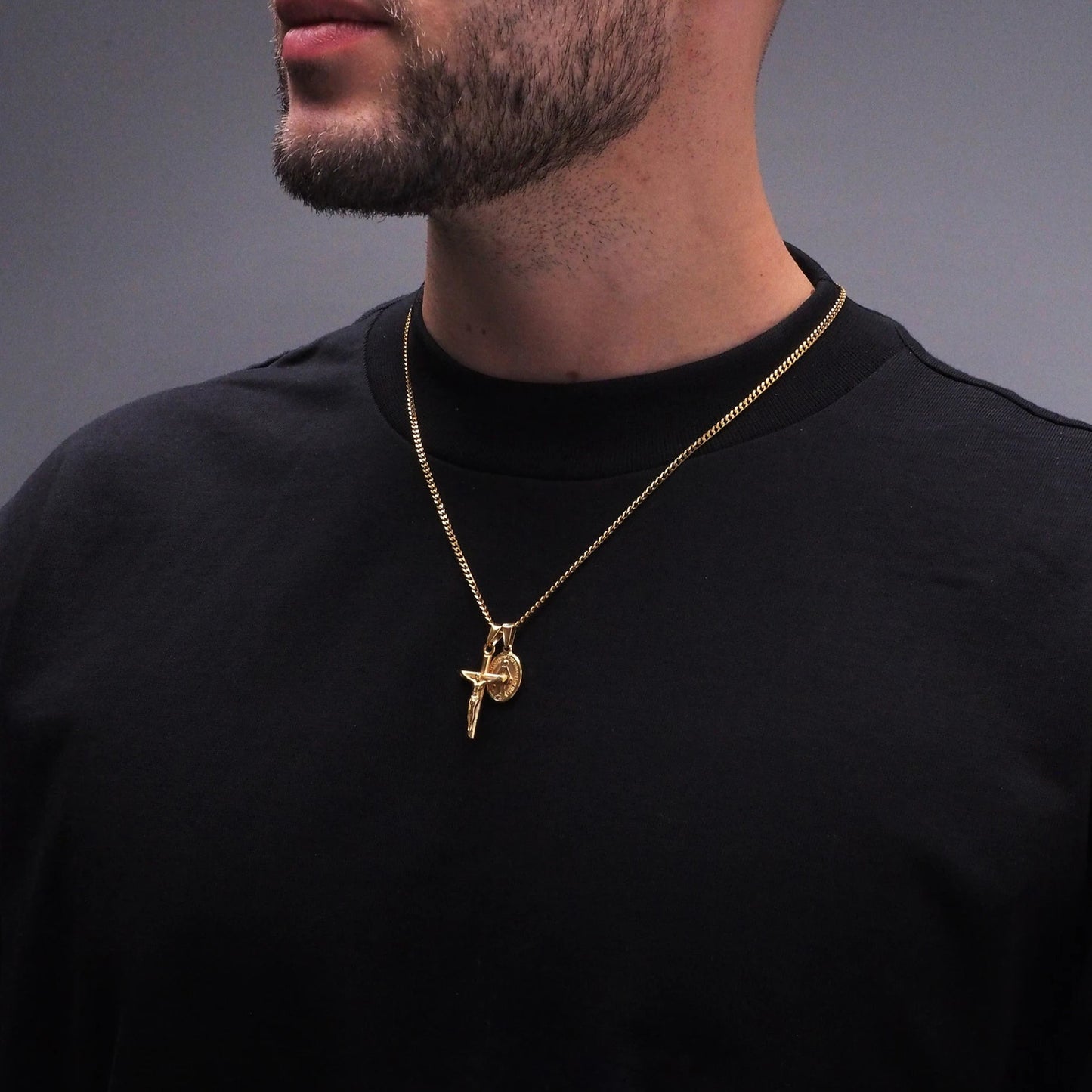 Neck pendant «SANCTUM»