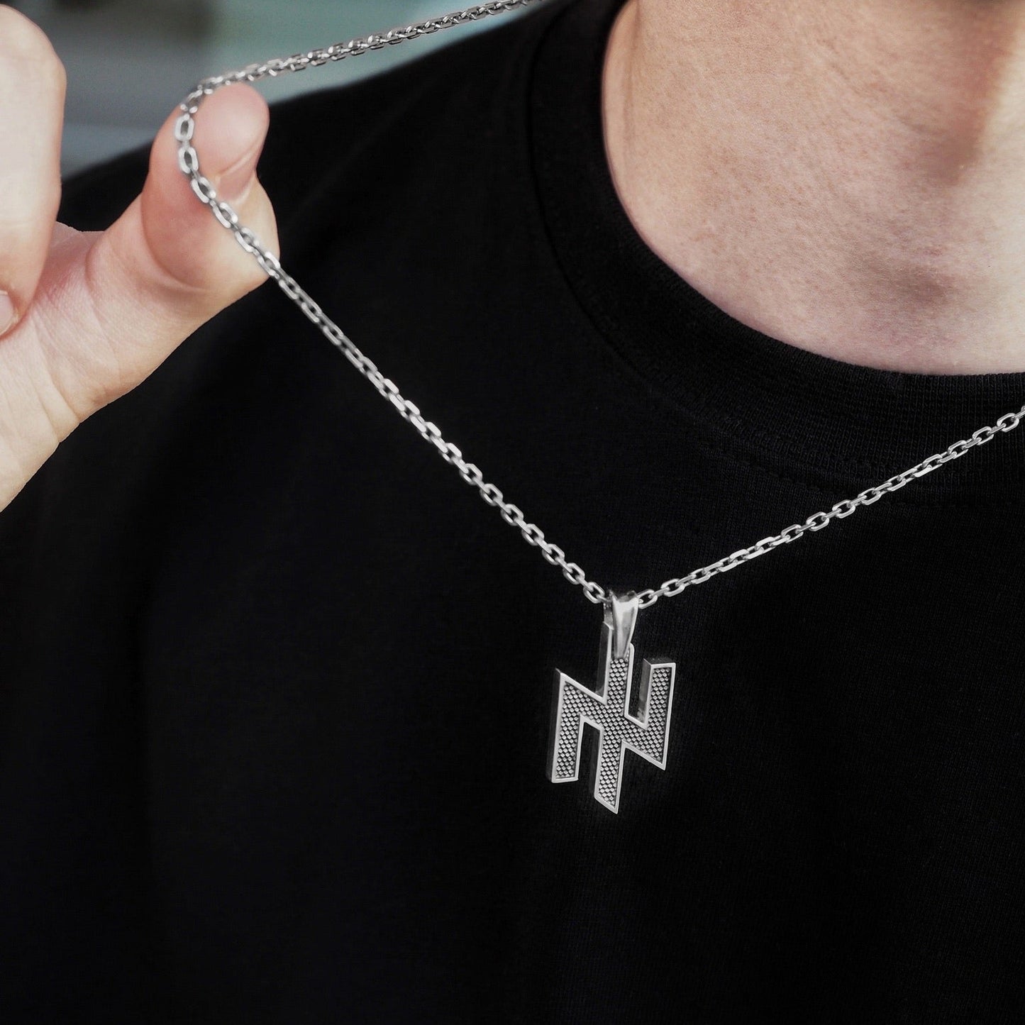 Neck pendant «IDEA NATION»