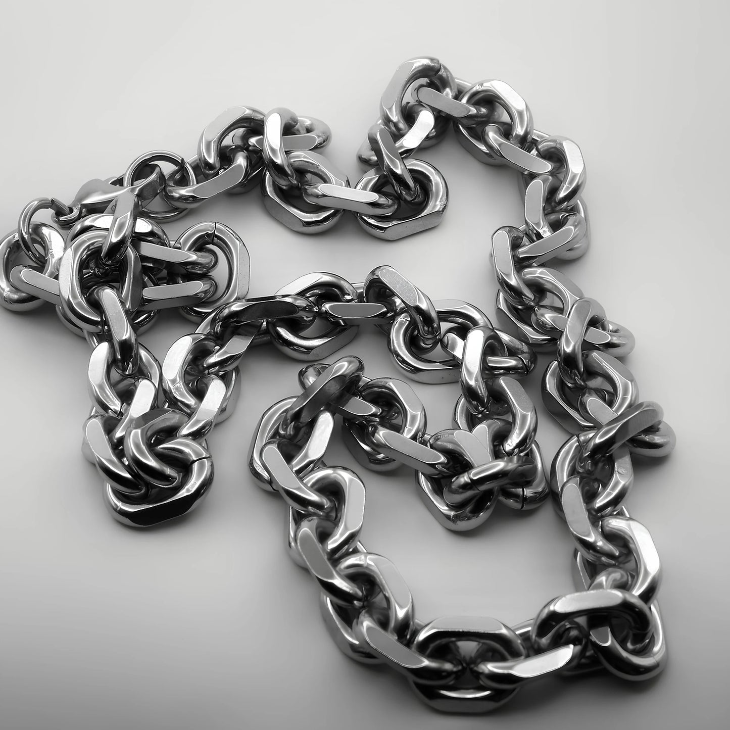 Ланцюг «ANCOR»