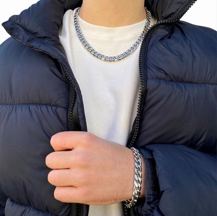 Chain «MASSIVE»