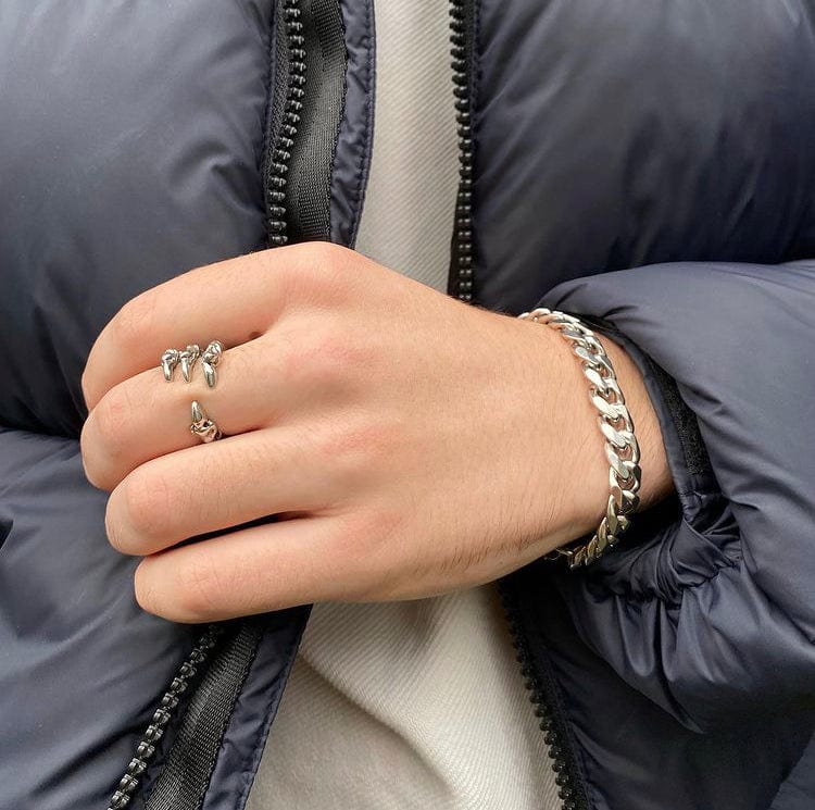 Hand bracelet «MASSIVE»
