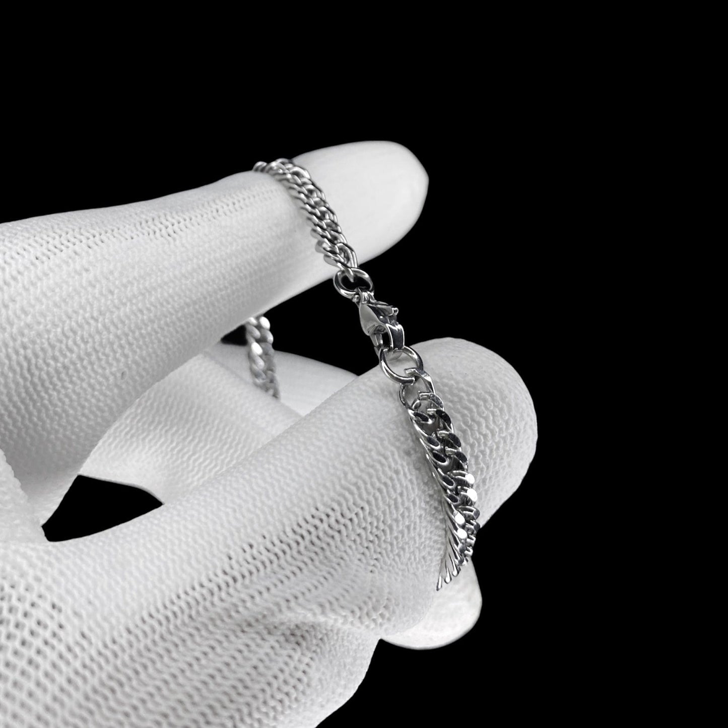 Hand bracelet «WICKER»