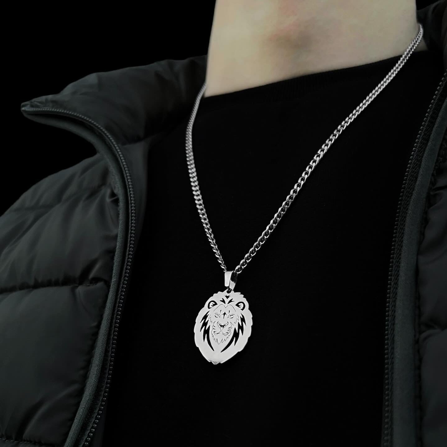 Neck pendant «LION»