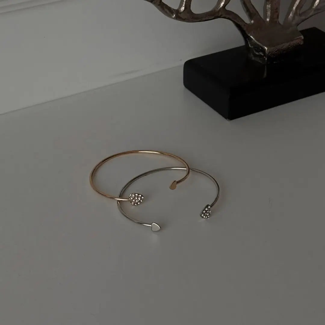 Hand bracelet «FLUTTER»