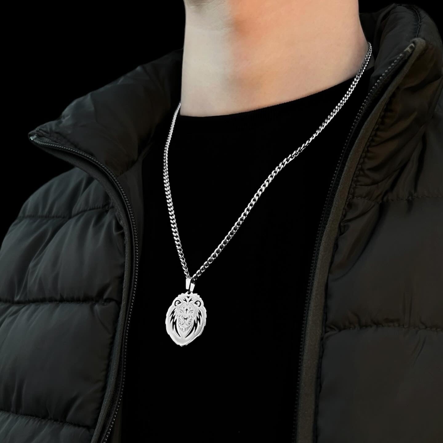 Neck pendant «LION»