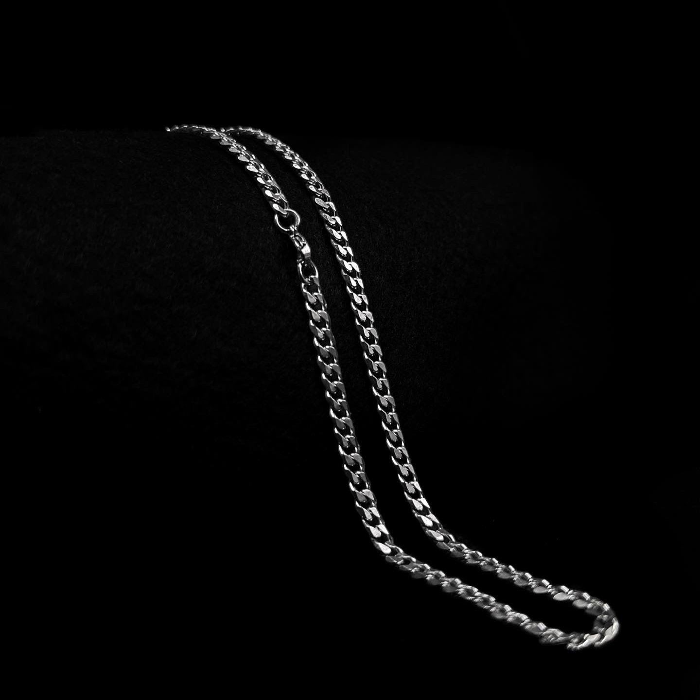 Chain «MINIMALISM»