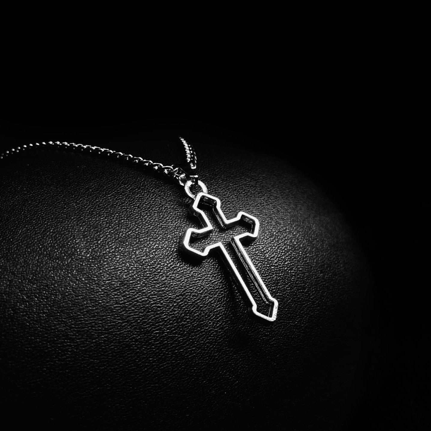 Neck pendant «CROSS»