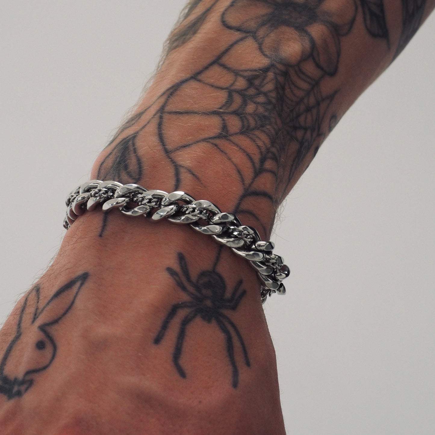 Hand bracelet «FUTURE»