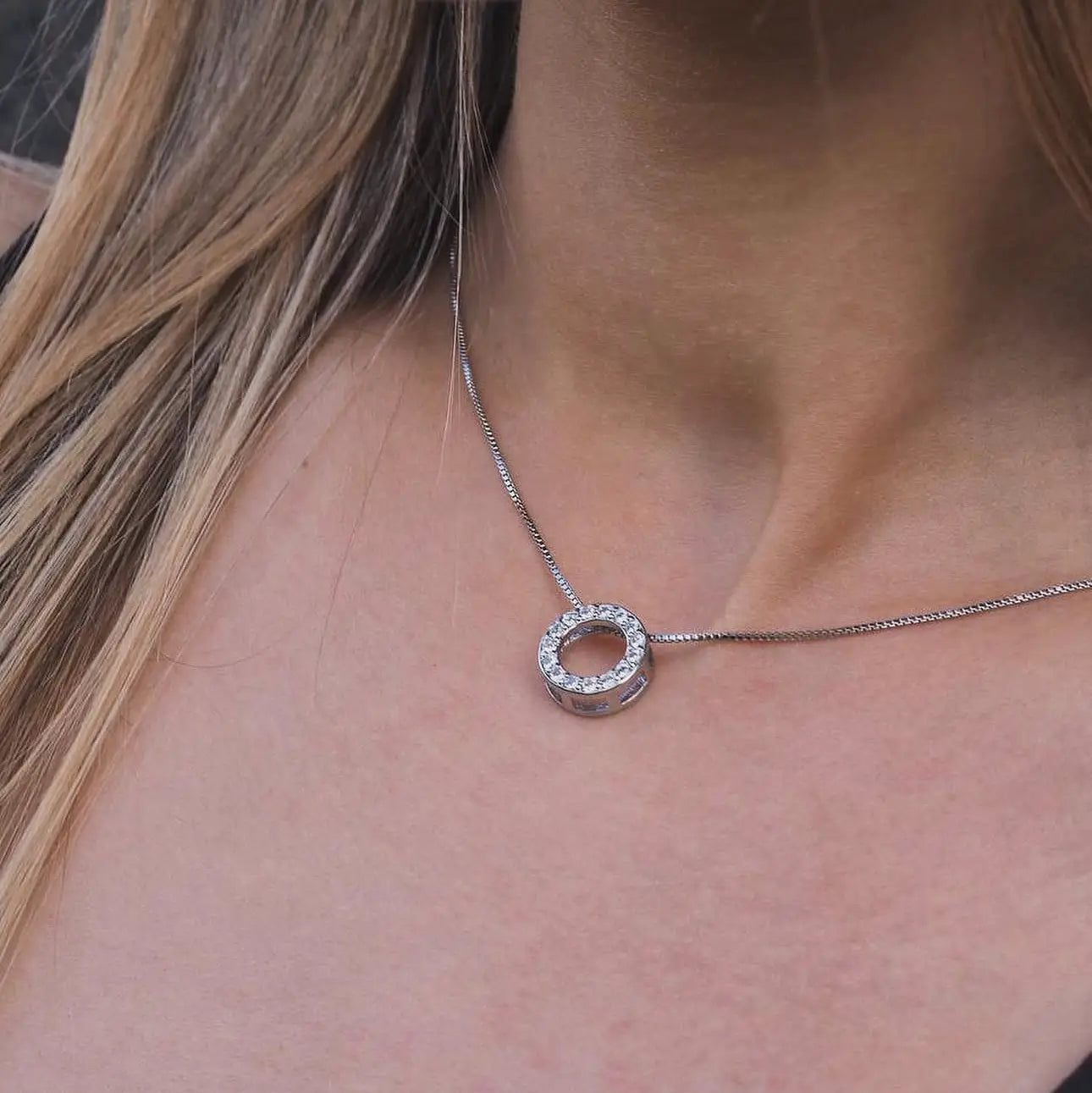 Підвіска на шию «ARCH»