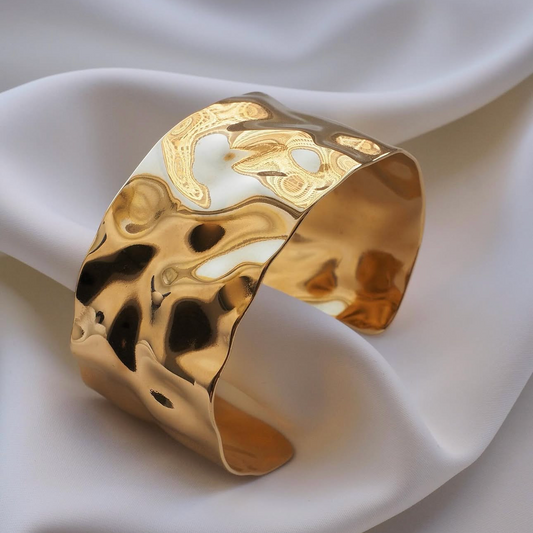 Hand bracelet «WAVE CUFF»