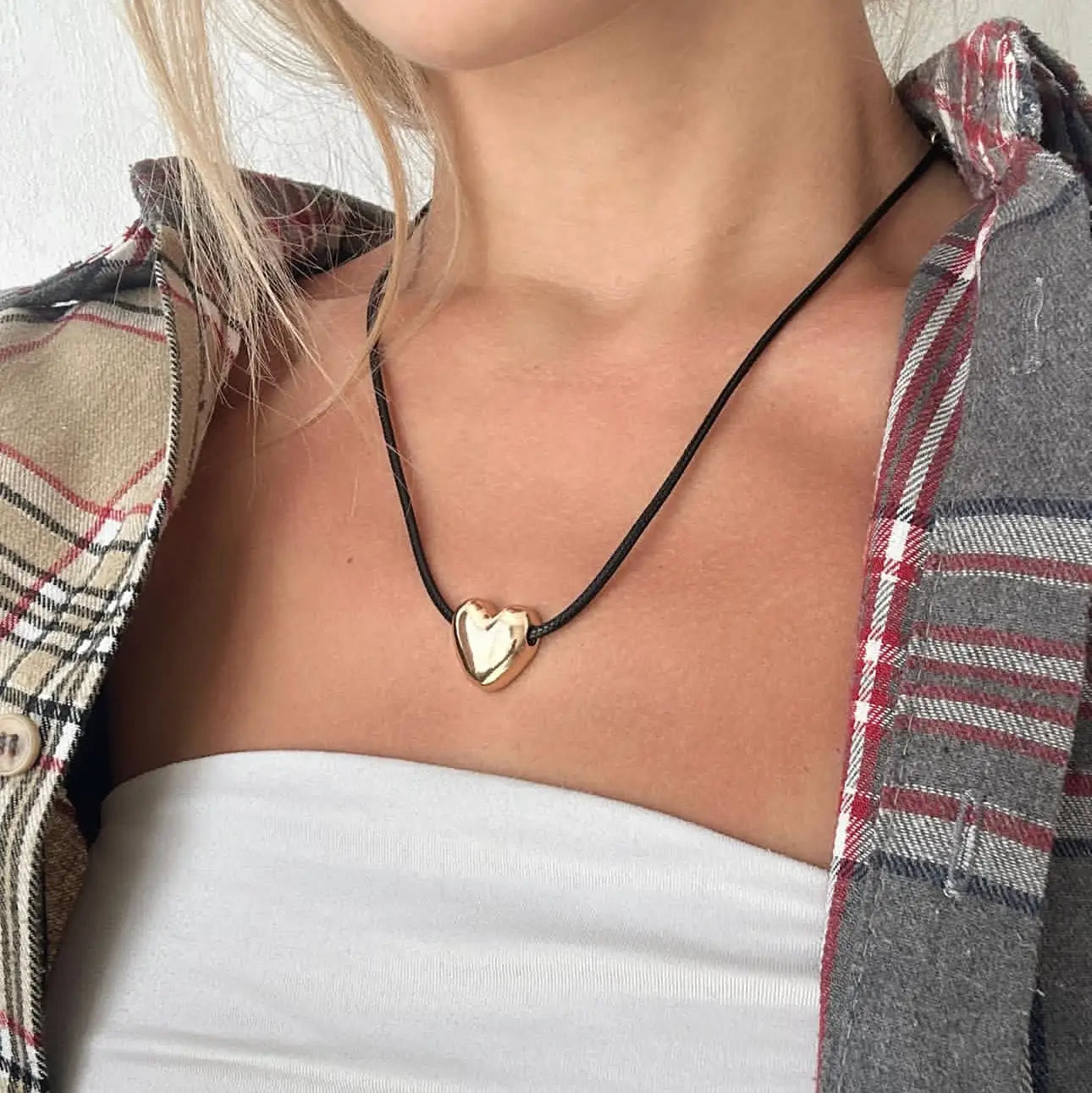 Neck pendant «VETO»