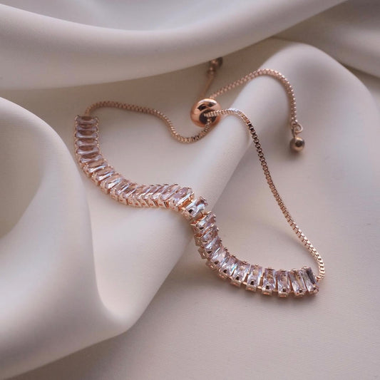 Hand bracelet «TRANSPARENCY»