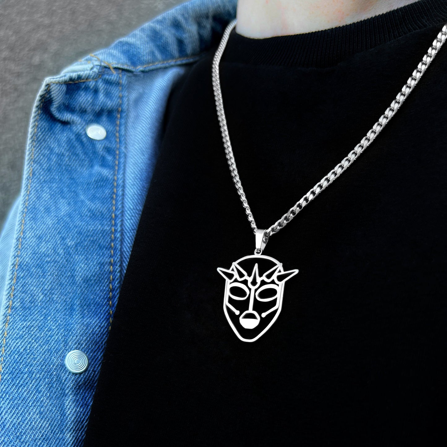 Neck pendant «MASK»