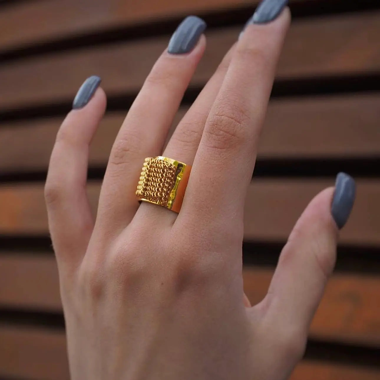 Ring «MANTLE»