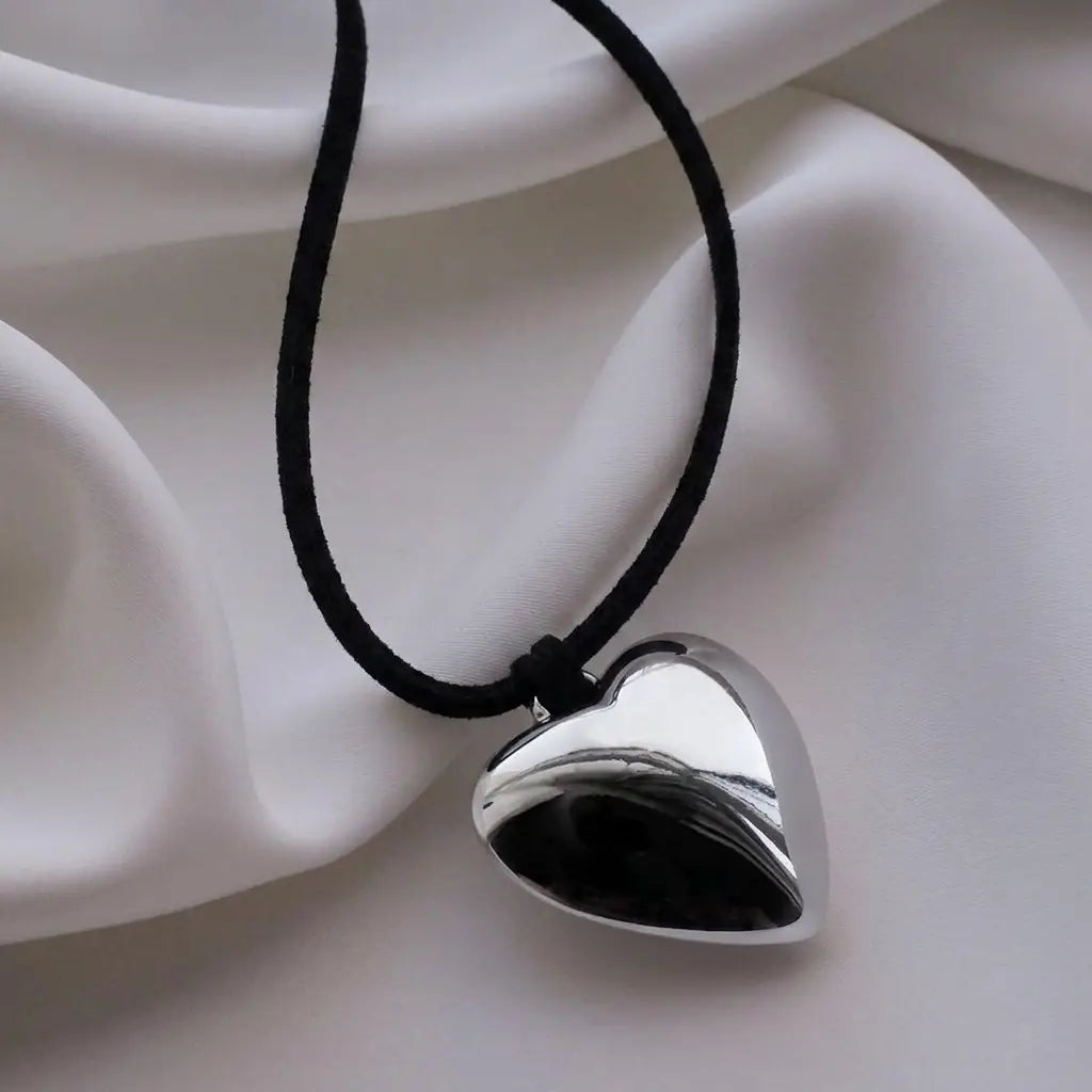 Neck pendant «MIRROR»