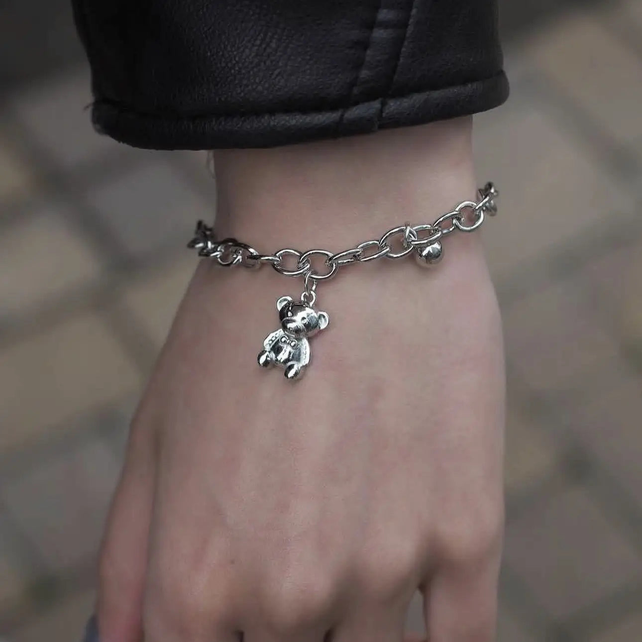 Hand bracelet «BARNI»