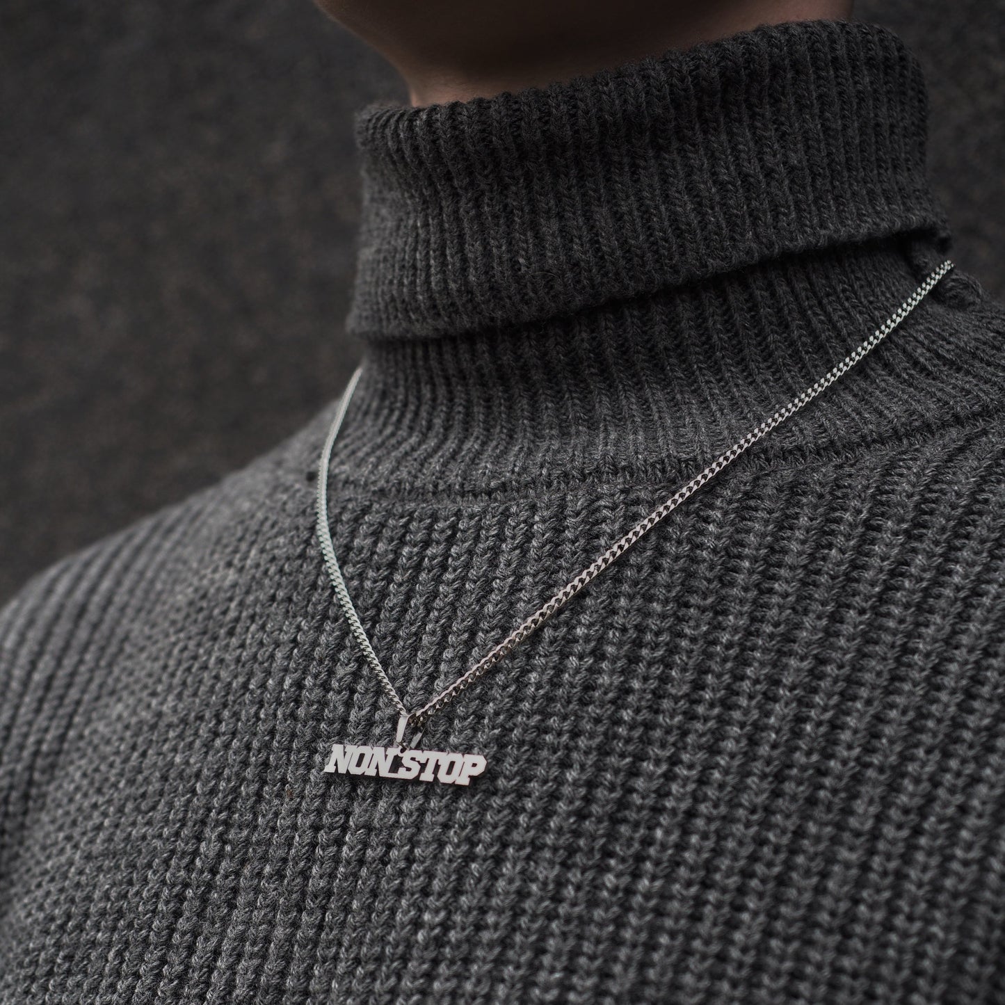 Neck pendant «NON STOP»