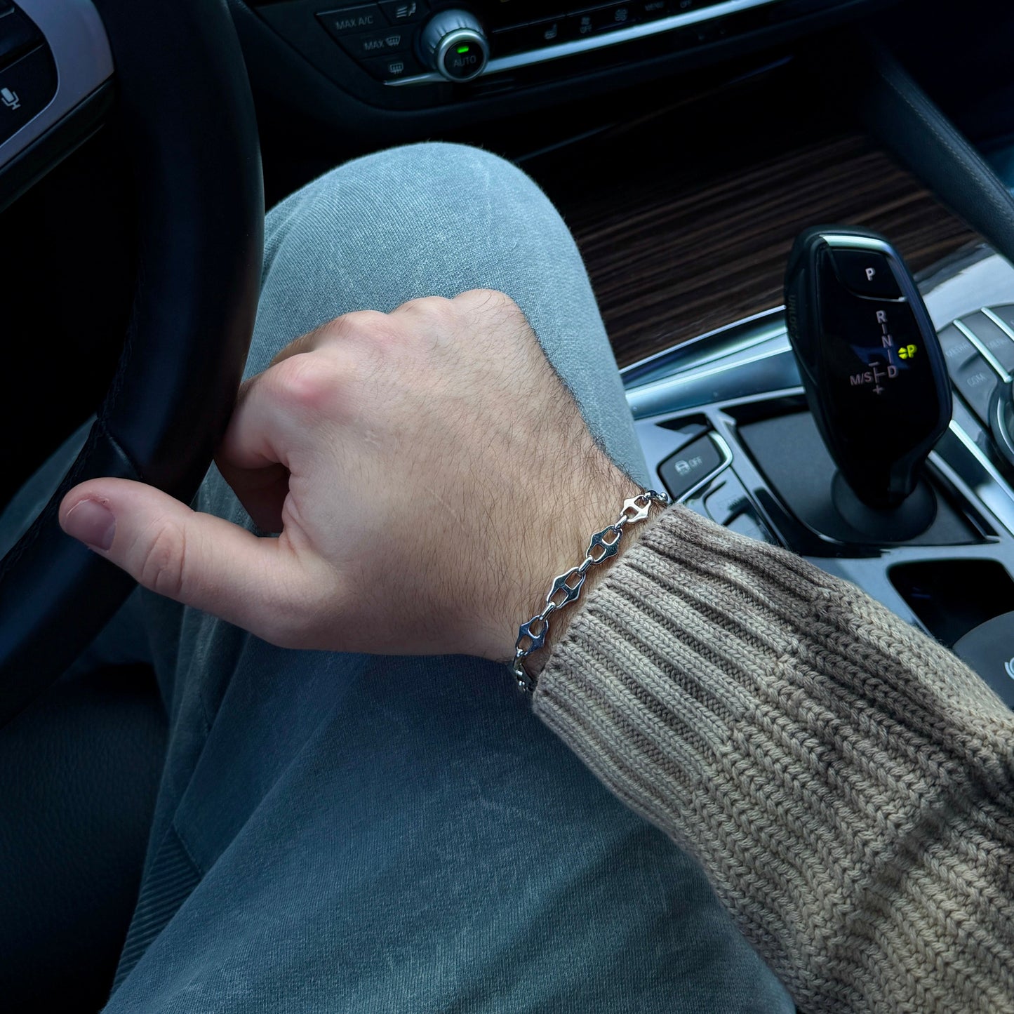 Hand bracelet «SPECTRUM»