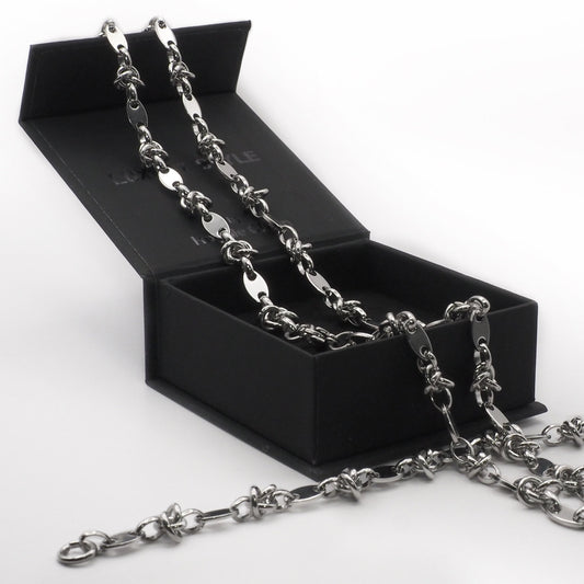 Hand bracelet «REIGN»
