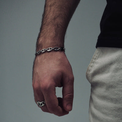 Hand bracelet «APEX»