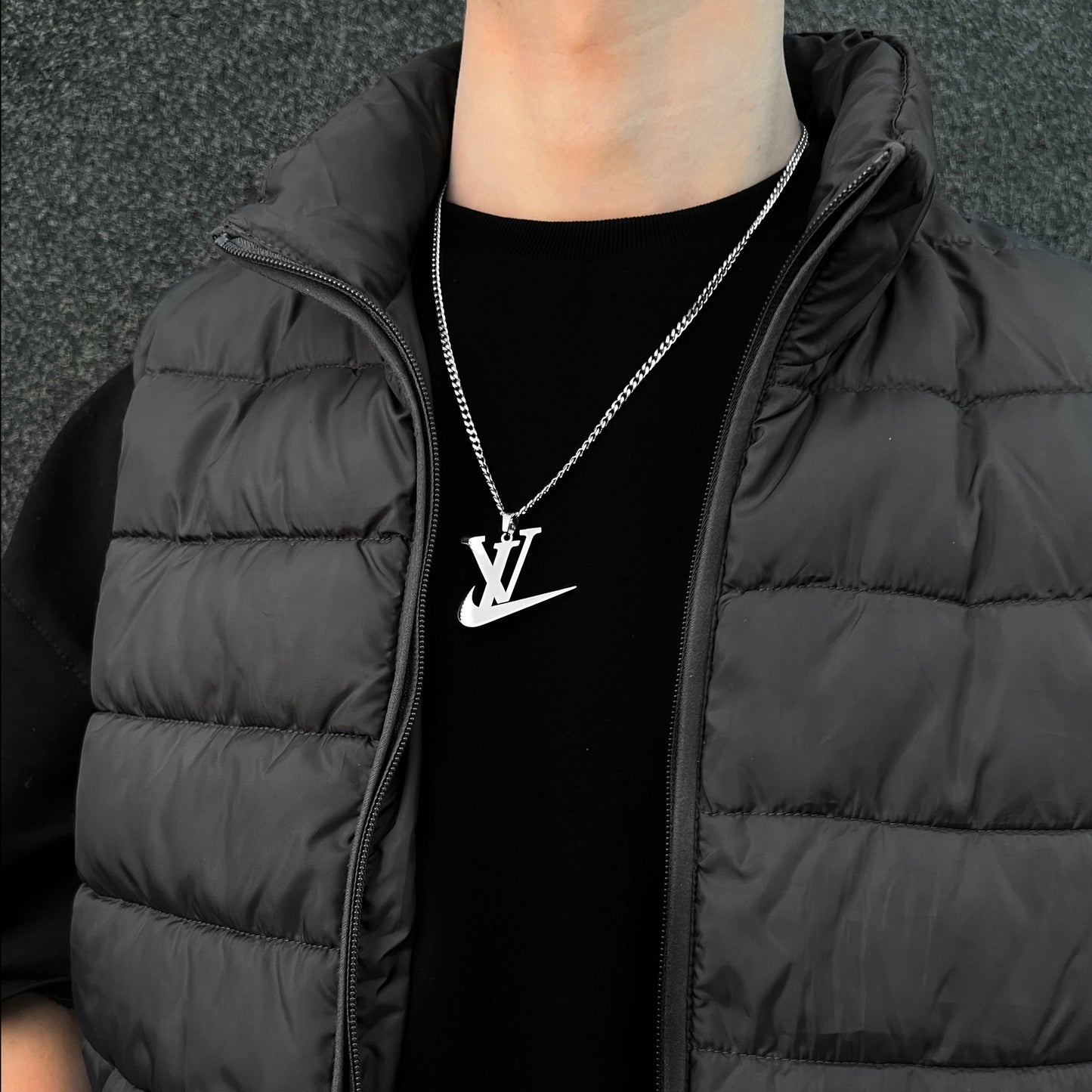 Neck pendant «LOUIS NIKE»